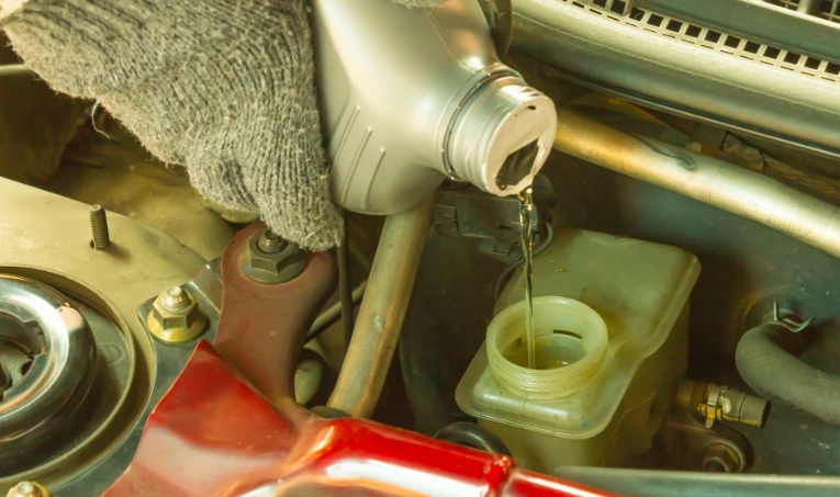 brake fluid in car maintenance