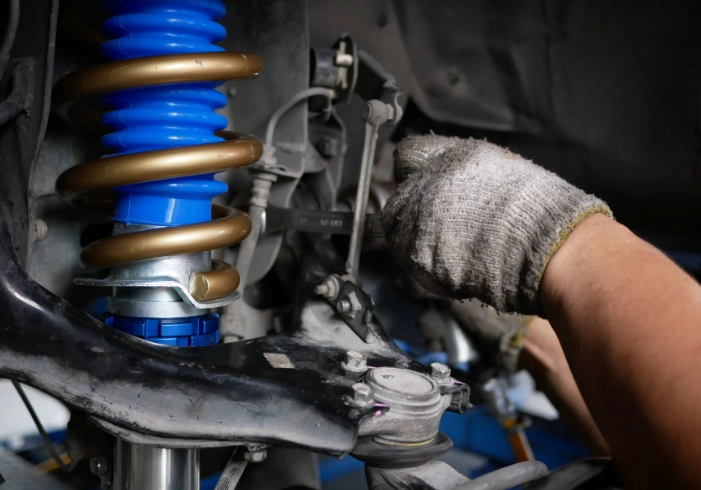 strut repair vs replacement