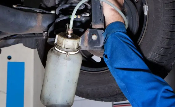 brake fluid color meaning