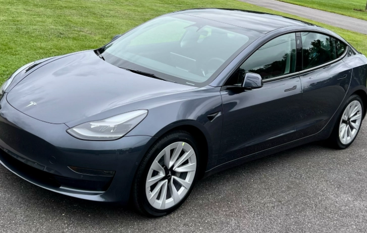 tesla model 3 standard range worth it