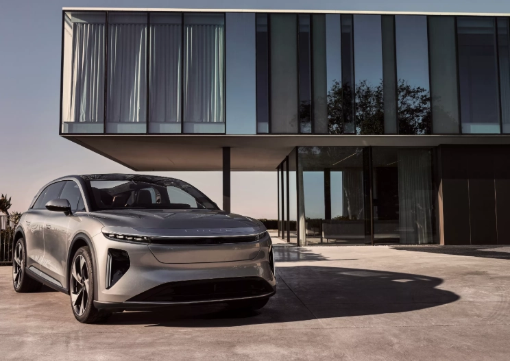 lucid gravity interior space