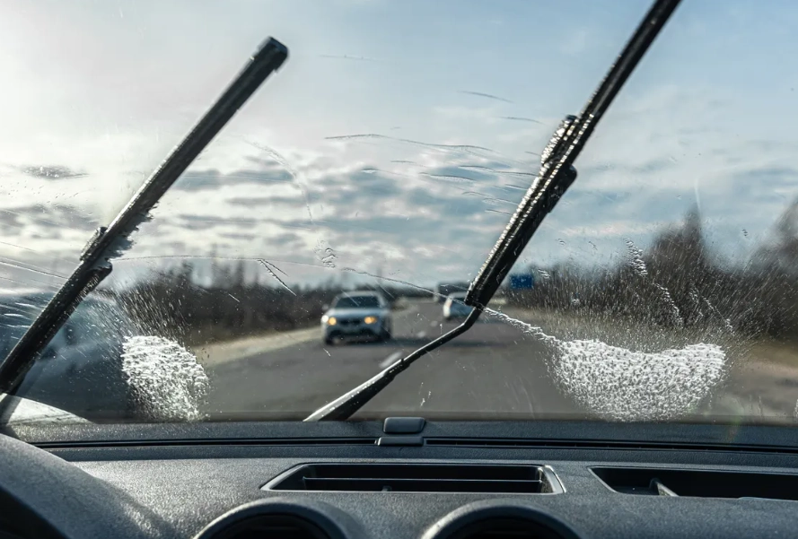 How do I figure out what windshield wipers I need?